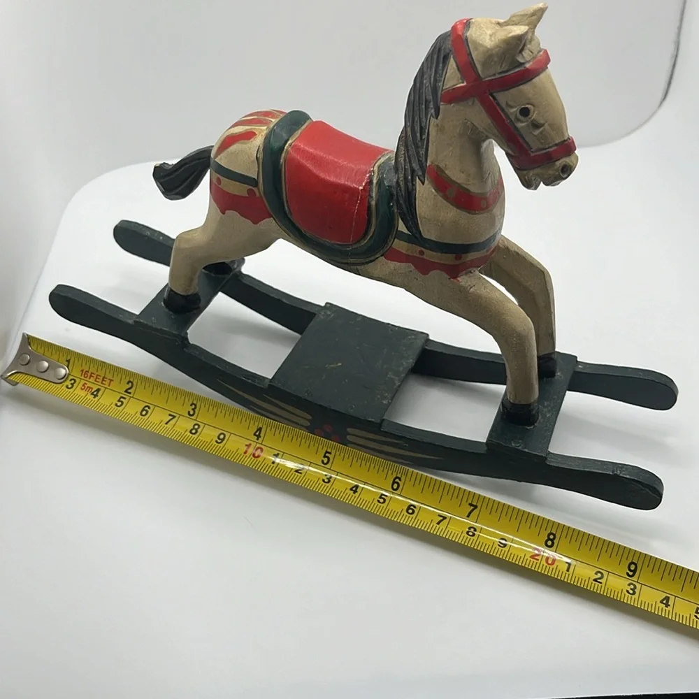 Set of 4 vintage hand made wooden horses - Picture 13 of 14